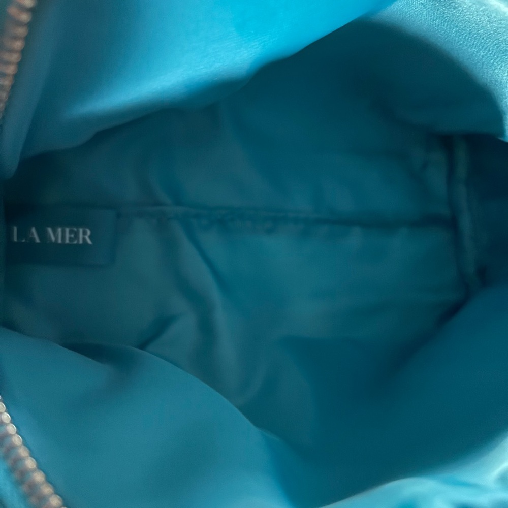 La Mer Blue Cosmetic Bag with Structured Design - Picture 2 of 3